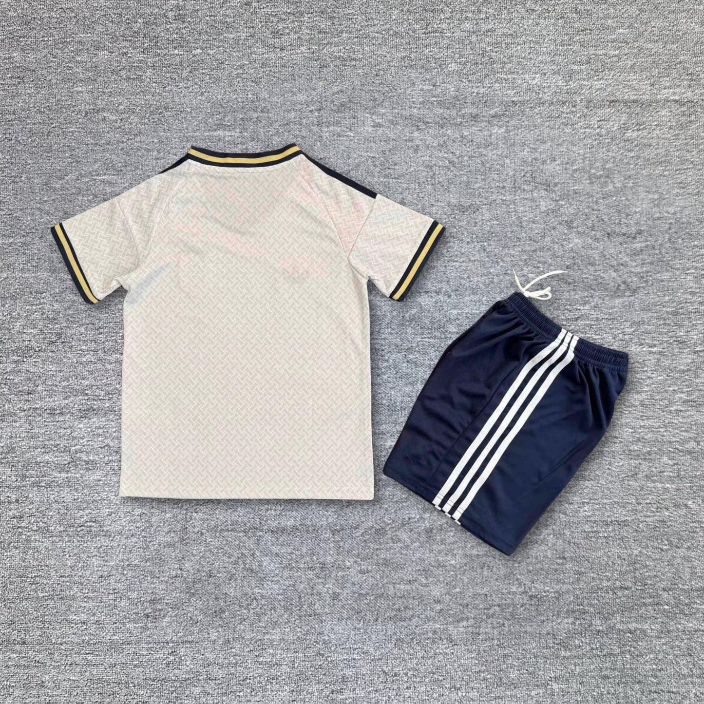 Ensemble Enfant Italie Extérieur 2026-2027